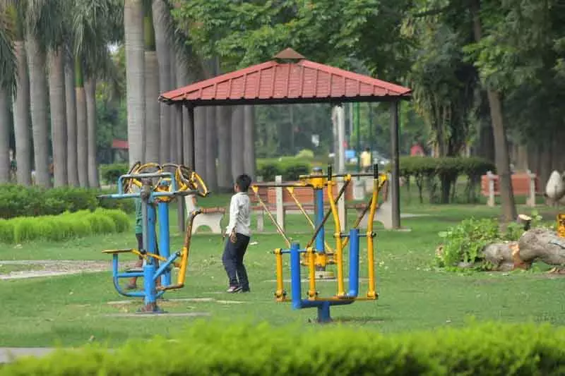 Chandigarh पार्षद ने कहा कि सेक्टर 37 सामुदायिक केंद्र में जनता के लिए ओपन जिम होगा Chandigarh पार्षद ने कहा कि सेक्टर 37 सामुदायिक केंद्र में जनता के लिए ओपन जिम होगा