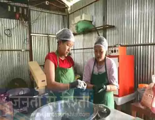 Manipur के पारंपरिक स्वादों को मिला आधुनिक रूप Manipur के पारंपरिक स्वादों को मिला आधुनिक रूप
