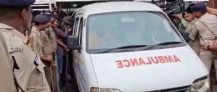 Odisha के पुरी में बदमाशों ने नाबालिग को आग के हवाले किया, 70 फीसदी झुलसी Odisha के पुरी में बदमाशों ने नाबालिग को आग के हवाले किया, 70 फीसदी झुलसी