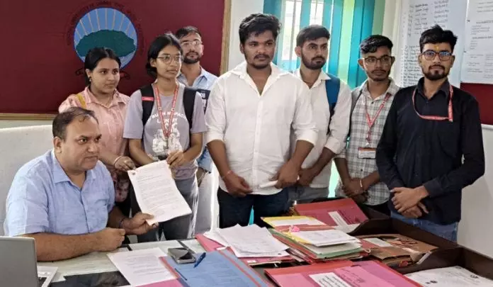 ABVP ने CUJ छात्रावास शुल्क वृद्धि पर नाराजगी जताई ABVP ने CUJ छात्रावास शुल्क वृद्धि पर नाराजगी जताई