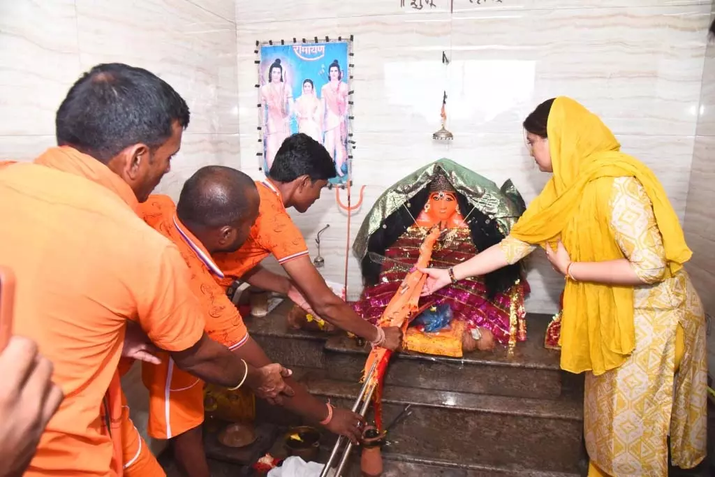 छत्तीसगढ़ की खुशहाली के लिए भावना बोहरा करेंगी कठिन धार्मिक यात्रा छत्तीसगढ़ की खुशहाली के लिए भावना बोहरा करेंगी कठिन धार्मिक यात्रा