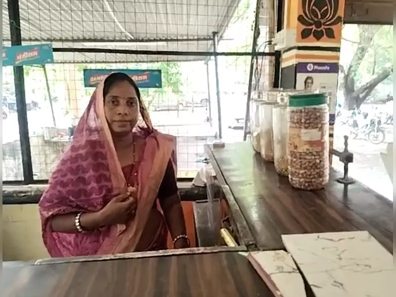 Neemuch: महिलाएं बनीं आत्मनिर्भर की मिसाल, दीदी कैफे ने खोले आजीविका के द्वार Neemuch: महिलाएं बनीं आत्मनिर्भर की मिसाल, दीदी कैफे ने खोले आजीविका के द्वार