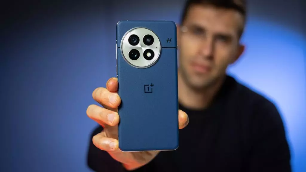 OnePlus 13, 13R और 13s की गिरी कीमत, बंपर डिस्काउंट के साथ खरीदें OnePlus 13, 13R और 13s की गिरी कीमत, बंपर डिस्काउंट के साथ खरीदें