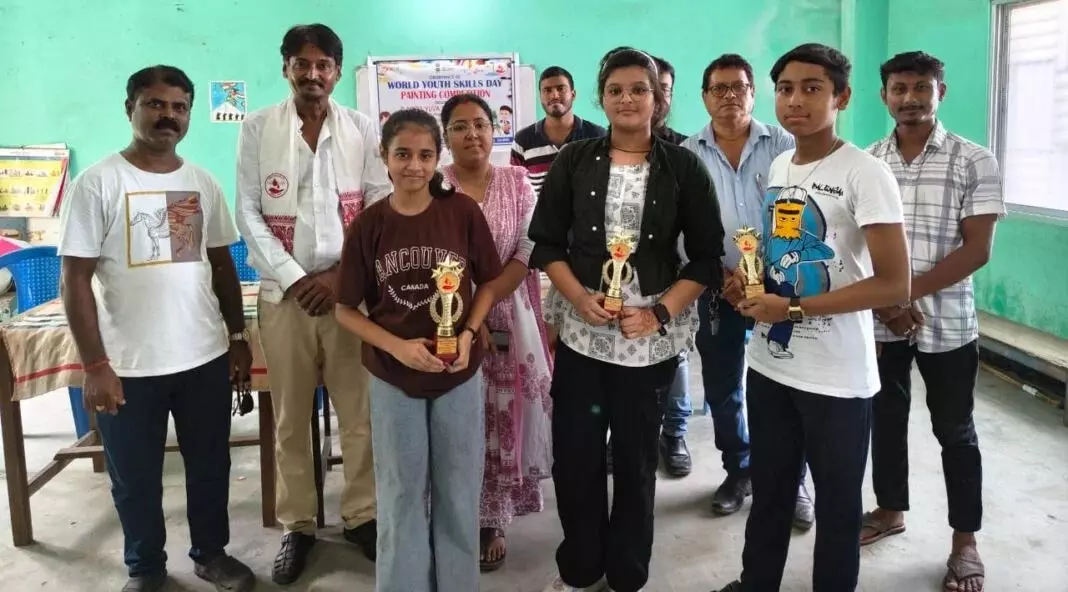 Dhubri में चित्रकला प्रतियोगिता के साथ विश्व युवा कौशल दिवस मनाया गया Dhubri में चित्रकला प्रतियोगिता के साथ विश्व युवा कौशल दिवस मनाया गया