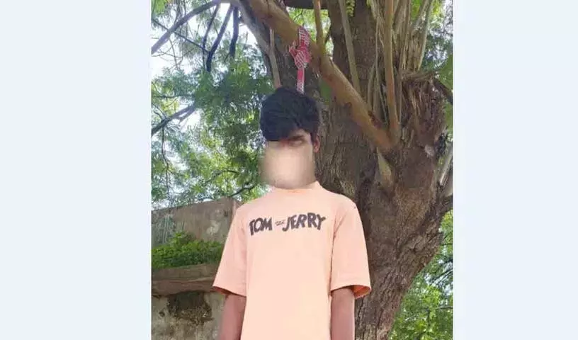 गुरुकुलों में मौतों का सिलसिला जारी.. अरमूर में इंटर के छात्र ने की आत्महत्या गुरुकुलों में मौतों का सिलसिला जारी.. अरमूर में इंटर के छात्र ने की आत्महत्या