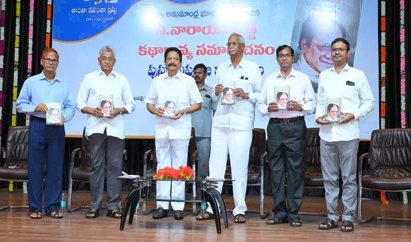तेलुगु भाषा को कोई खतरा नहीं: CH Vidyasagar Rao तेलुगु भाषा को कोई खतरा नहीं: CH Vidyasagar Rao