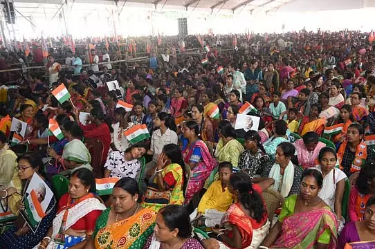 लक्ष्य 250,000 था, लेकिन बारिश के कारण यह 50,000 रह गया! लक्ष्य 250,000 था, लेकिन बारिश के कारण यह 50,000 रह गया!
