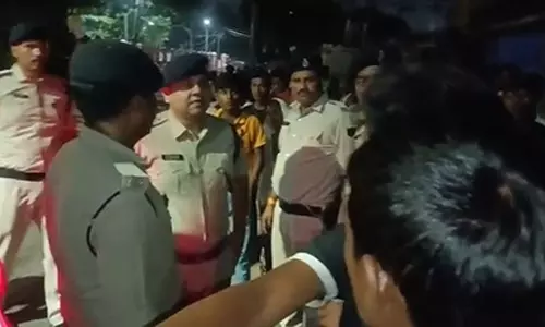 महिला के साथ जबरन विवाद किया फिर मार दी गोली, हालत नाजुक महिला के साथ जबरन विवाद किया फिर मार दी गोली, हालत नाजुक