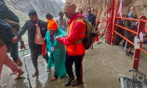Jammu से अमरनाथ यात्रा के लिए 6,000 से अधिक तीर्थयात्रियों का नया जत्था रवाना