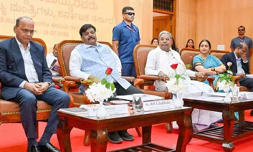 आजादी के 78 साल बाद भी संविधान के उद्देश्यों को अभी तक लागू नहीं किया गया : CM आजादी के 78 साल बाद भी संविधान के उद्देश्यों को अभी तक लागू नहीं किया गया : CM