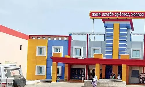 Rourkela में शिक्षक के आवास से नशे में धुत दो छात्रों को बचाया गया