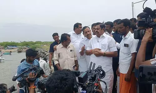AIADMK सरकार बनने पर मछुआरों की समस्याओं का समाधान किया जाएगा: EPS