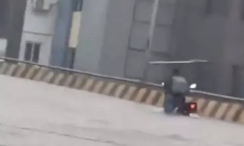 केवल बेंगलुरु पर ही ध्यान क्यों? हैदराबाद की बाढ़ ने उठाए विकास पर सवाल