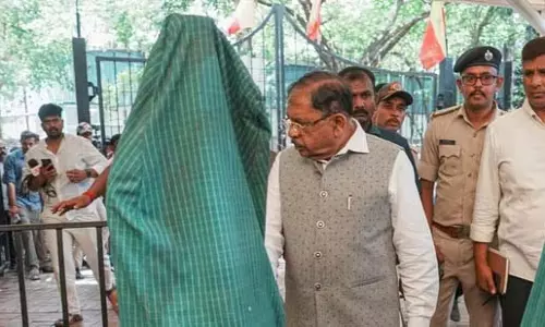 गृह मंत्री बोले- धर्मस्थल विवाद में SIT गठन पर फैसला बाद में