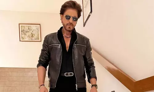 शाहरुख खान King के सेट पर एक्शन सीक्वेंस करते हुए घायल हो गए