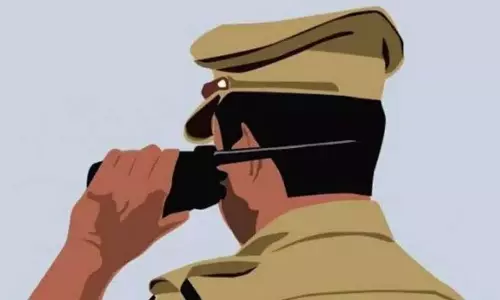 Kerala : आरोपी के घर से सोना चोरी मामले में पुलिस अधिकारियों के खिलाफ जांच जारी