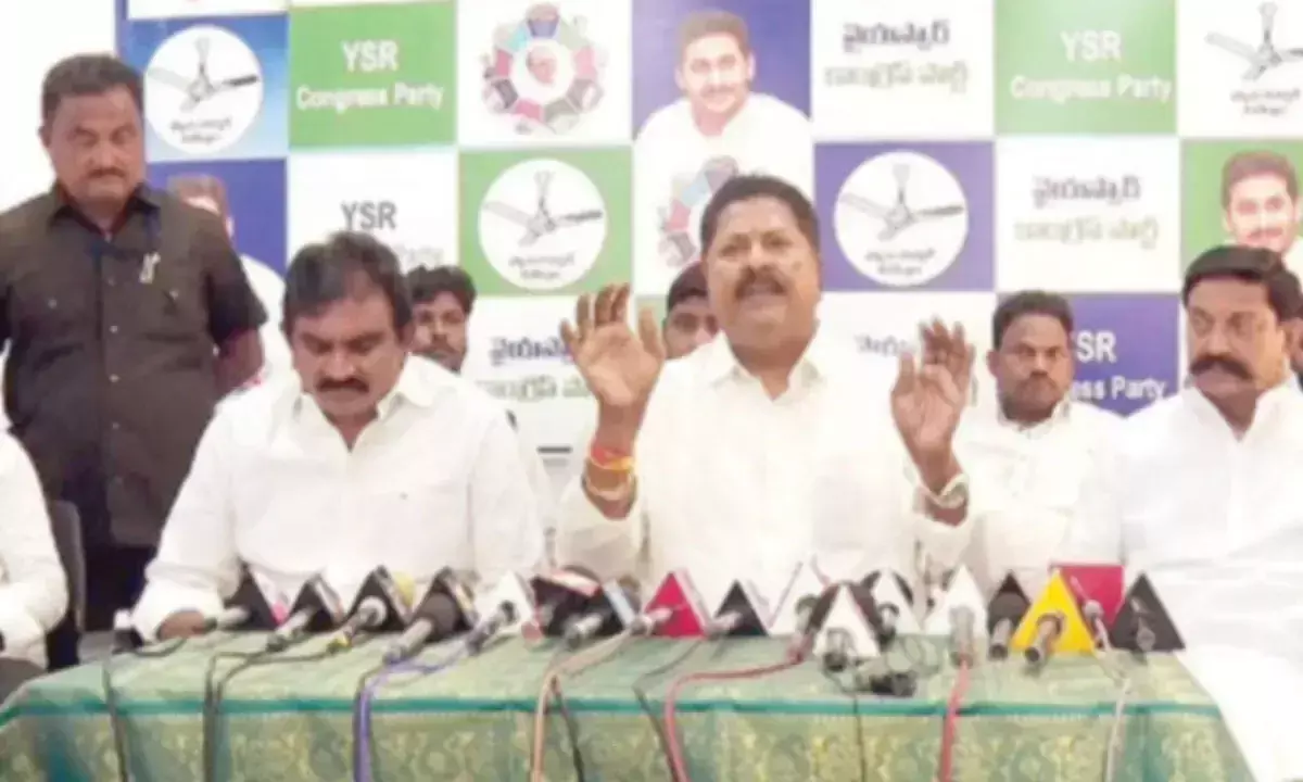 YSRCP ने 250 किसानों की आत्महत्या के लिए सरकार को जिम्मेदार ठहराया