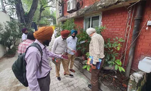 Ludhiana: निरीक्षण के दौरान 10 पुलिस थानों में डेंगू का लार्वा मिला Ludhiana: निरीक्षण के दौरान 10 पुलिस थानों में डेंगू का लार्वा मिला