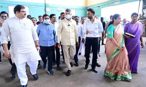 Andhra : चंद्रबाबू ने ठोस अपशिष्ट प्रबंधन केंद्र का निरीक्षण किया