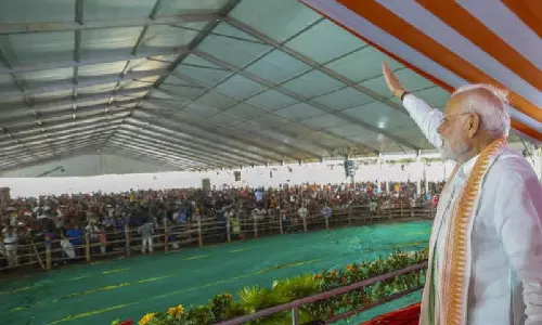 नरेंद्र मोदी ने ममता बनर्जी के नेतृत्व वाली TMC सरकार पर घुसपैठ को बढ़ावा देने का आरोप लगाया