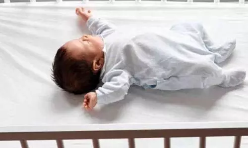 नवजात शिशु को अवैध रूप से 70,000 रुपये में बेचा गया नवजात शिशु को अवैध रूप से 70,000 रुपये में बेचा गया