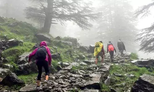 Kangra प्रशासन ने प्रमुख ट्रैकिंग मार्गों पर निगरानी चौकियां स्थापित कीं Kangra प्रशासन ने प्रमुख ट्रैकिंग मार्गों पर निगरानी चौकियां स्थापित कीं