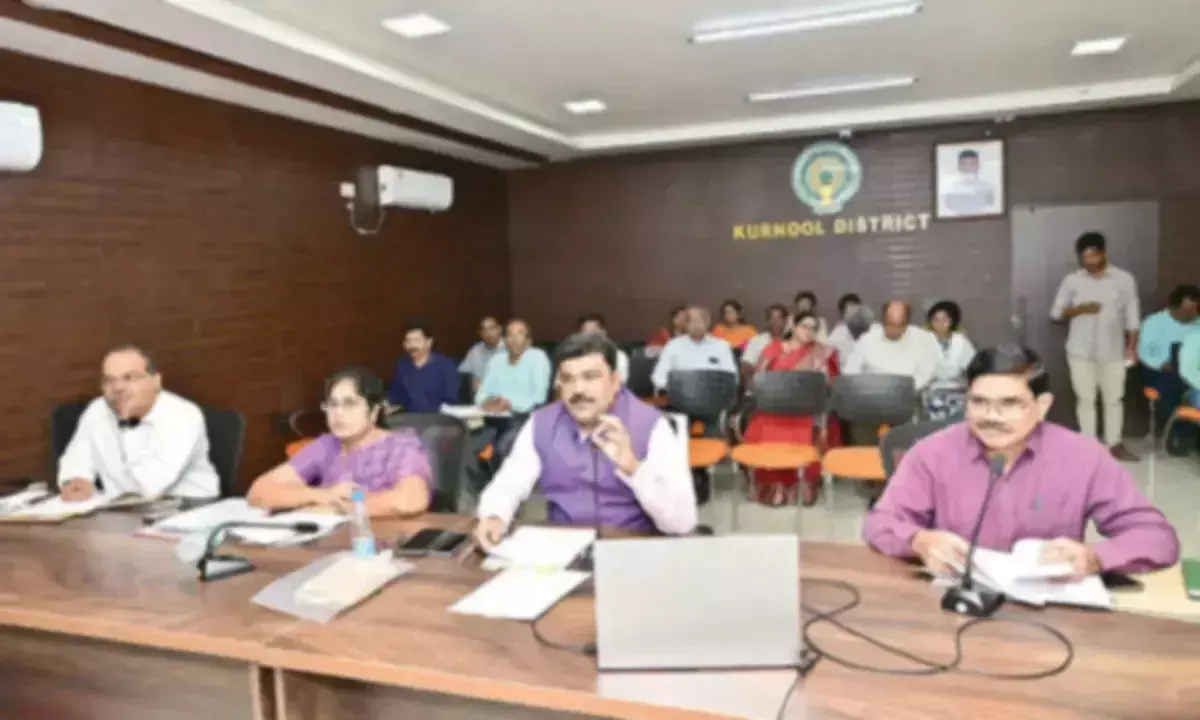एकल-उपयोग प्लास्टिक का उपयोग कम करें: Collector
