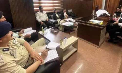 DLSA के अध्यक्ष सांबा ने विचाराधीन समीक्षा समिति की बैठक आयोजित की DLSA के अध्यक्ष सांबा ने विचाराधीन समीक्षा समिति की बैठक आयोजित की