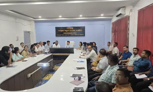 तिनसुकिया DC ने मार्गेरिटा सह-जिला में विकास कार्यों की समीक्षा की तिनसुकिया DC ने मार्गेरिटा सह-जिला में विकास कार्यों की समीक्षा की