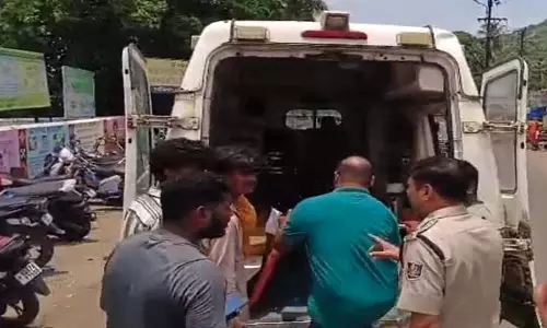 Ganjam: युवक पर चाकू से हमला, अस्पताल में भर्ती