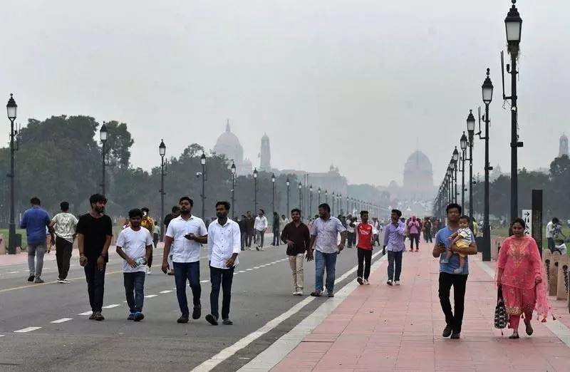 अध्ययन: दिल्ली में 15 में से 12 पैदल यात्री स्थल असुरक्षित बताए गए अध्ययन: दिल्ली में 15 में से 12 पैदल यात्री स्थल असुरक्षित बताए गए