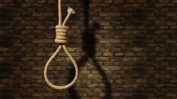 Indore: कर्ज में डूबे कपड़ा व्यापारी ने की आत्महत्या, 5 पुरुषों और 1 महिला पर केस दर्ज Indore: कर्ज में डूबे कपड़ा व्यापारी ने की आत्महत्या, 5 पुरुषों और 1 महिला पर केस दर्ज