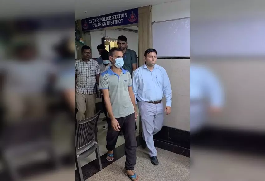 ऑनलाइन धोखाधड़ी पर कार्रवाई: नई तरकीबें शामिल...पुलिस ने 3 साइबर अपराधियों को किया गिरफ्तार ऑनलाइन धोखाधड़ी पर कार्रवाई: नई तरकीबें शामिल...पुलिस ने 3 साइबर अपराधियों को किया गिरफ्तार