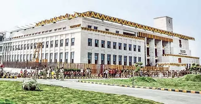 आंध्र प्रदेश HC ने हत्या और शव-शोषण के आरोपी कंपाउंडर को जमानत देने से इनकार किया आंध्र प्रदेश HC ने हत्या और शव-शोषण के आरोपी कंपाउंडर को जमानत देने से इनकार किया