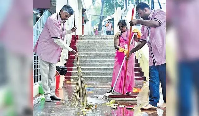 CM Naidu ने तिरुपति के पास 300 एकड़ के सर्कुलर इकोनॉमी इंडस्ट्रियल पार्क की घोषणा की CM Naidu ने तिरुपति के पास 300 एकड़ के सर्कुलर इकोनॉमी इंडस्ट्रियल पार्क की घोषणा की