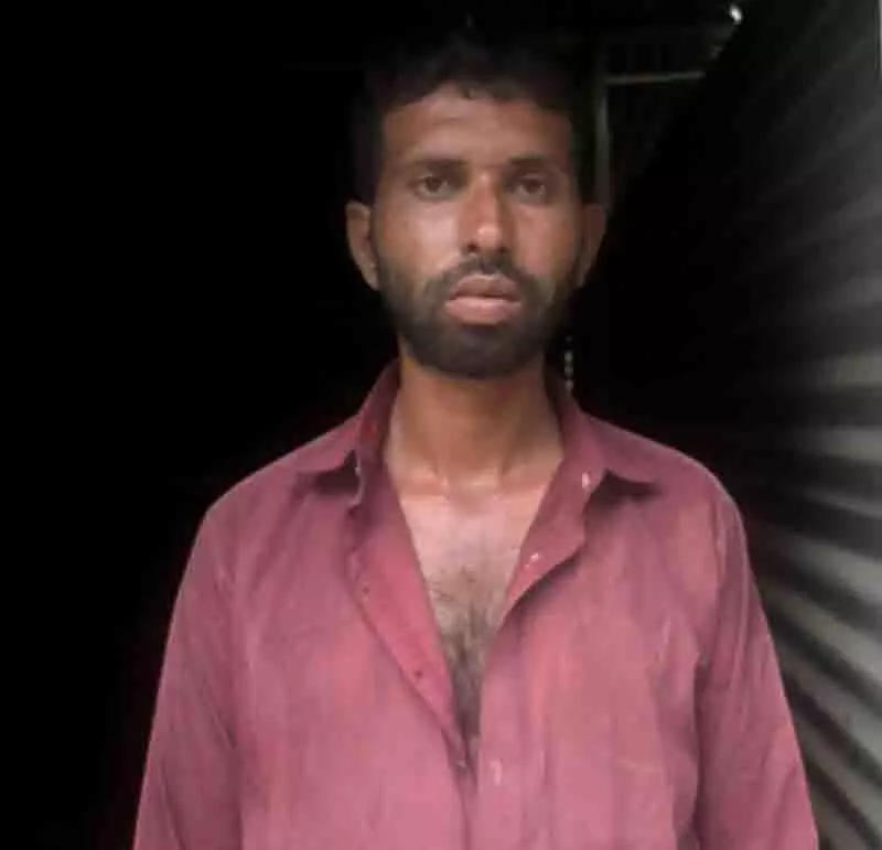 BSF ने सीमा के पास पाक घुसपैठिए को पकड़ा BSF ने सीमा के पास पाक घुसपैठिए को पकड़ा