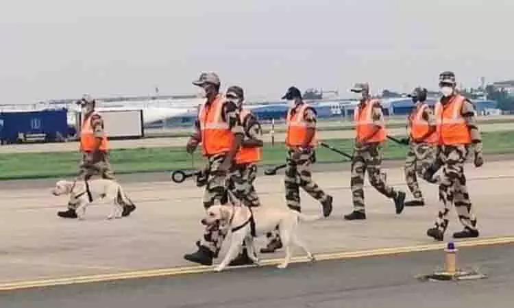 बम की धमकी वाले ईमेल से Chennai हवाई अड्डे पर परिचालन बाधित, अंतरराष्ट्रीय उड़ानें स्थगित बम की धमकी वाले ईमेल से Chennai हवाई अड्डे पर परिचालन बाधित, अंतरराष्ट्रीय उड़ानें स्थगित