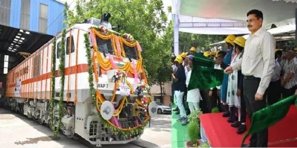 Banaras: बरेका में मात्र 8 वर्षों में तैयार हुआ 2500वां विद्युत इंजन Banaras: बरेका में मात्र 8 वर्षों में तैयार हुआ 2500वां विद्युत इंजन