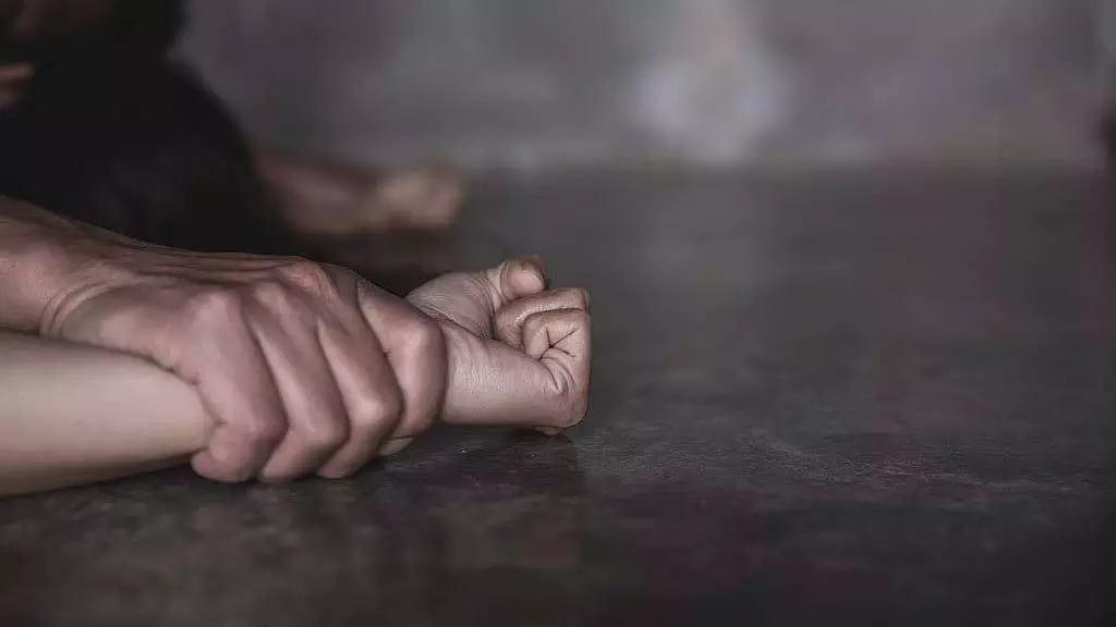 Thane : मीरा रोड स्थित अपने घर में एयर होस्टेस से बलात्कार के आरोप में पायलट पर मामला दर्ज Thane : मीरा रोड स्थित अपने घर में एयर होस्टेस से बलात्कार के आरोप में पायलट पर मामला दर्ज
