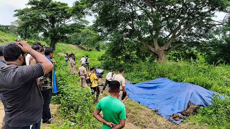 Odisha में आग में झुलसी नाबालिग की हालत स्थिर, विमान से दिल्ली लाया जाएगा Odisha में आग में झुलसी नाबालिग की हालत स्थिर, विमान से दिल्ली लाया जाएगा