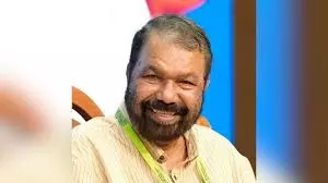 Kerala : विश्वविद्यालय के पाठ्यक्रम में बदलाव को भगवा एजेंडे का आरोप Kerala : विश्वविद्यालय के पाठ्यक्रम में बदलाव को भगवा एजेंडे का आरोप