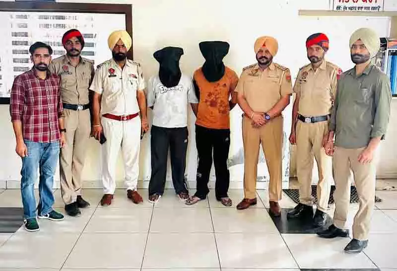 दुकानदार पर गोलीबारी, दो शूटर गिरफ्तार, Batala के मोस्ट वांटेड पर मामला दर्ज दुकानदार पर गोलीबारी, दो शूटर गिरफ्तार, Batala के मोस्ट वांटेड पर मामला दर्ज