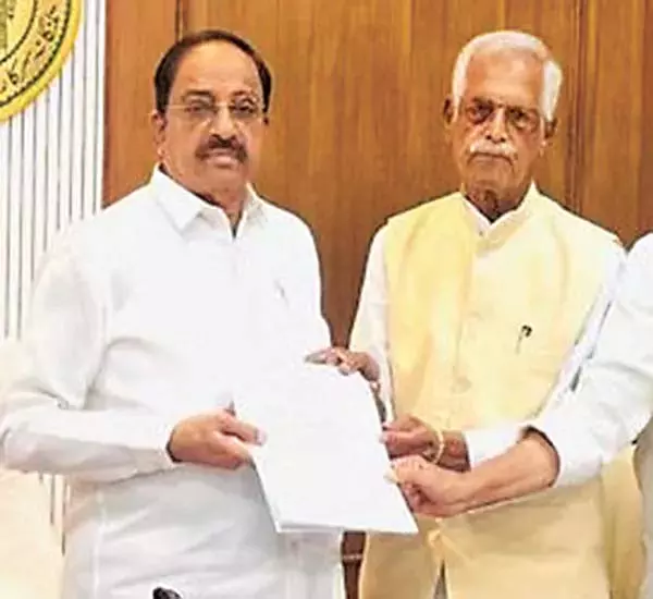 आधा एकड़ ज़मीन कृषि विभाग के भवन के निर्माण के लिए आवंटित की : Kodanda Reddy आधा एकड़ ज़मीन कृषि विभाग के भवन के निर्माण के लिए आवंटित की : Kodanda Reddy