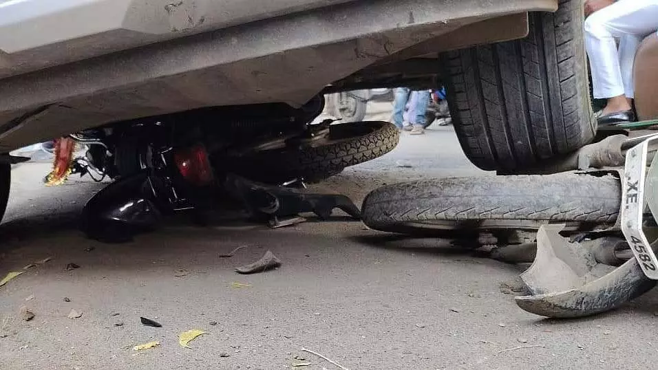 मुलशी हादसा, भीषण दुर्घटना में घायल महिला की जान हेलमेट ने बचाई मुलशी हादसा, भीषण दुर्घटना में घायल महिला की जान हेलमेट ने बचाई
