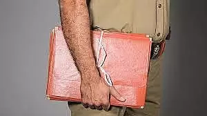 Thane : ड्रग आरोपी की रिहाई पर जश्न, 45 पर मामला दर्ज Thane : ड्रग आरोपी की रिहाई पर जश्न, 45 पर मामला दर्ज
