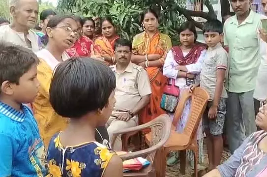 प्रधानाध्यापिका पर छात्रों और सहकर्मियों के प्रति अपमानजनक व्यवहार का आरोप प्रधानाध्यापिका पर छात्रों और सहकर्मियों के प्रति अपमानजनक व्यवहार का आरोप