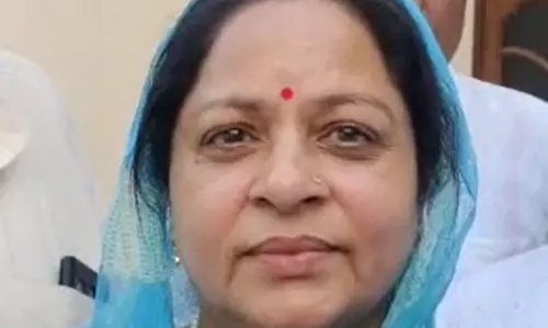 भारत-पाकिस्तान लीजेंड्स मैच पर बोलीं सपा MP रुचि वीरा, खेल और कला सीमाओं से परे भारत-पाकिस्तान लीजेंड्स मैच पर बोलीं सपा MP रुचि वीरा, खेल और कला सीमाओं से परे