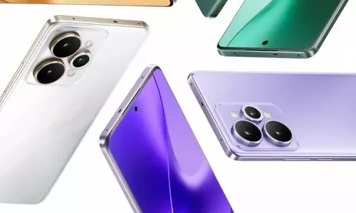 Realme 15 5G सीरीज में मिलेगी दमदार 7000mAh की बैटरी, लॉन्च से पहले कीमत और फीचर्स लीक Realme 15 5G सीरीज में मिलेगी दमदार 7000mAh की बैटरी, लॉन्च से पहले कीमत और फीचर्स लीक