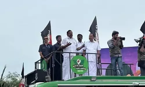 हम मूर्ख नहीं हैं कि हमें सरकार में हिस्सा दिया जाए: EPS