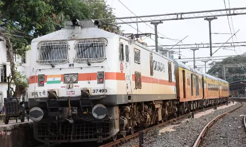इंदौर-मुंबई रूट पर तेजस को बढ़ावा, 24 जुलाई से ट्रायल रन इंदौर-मुंबई रूट पर तेजस को बढ़ावा, 24 जुलाई से ट्रायल रन